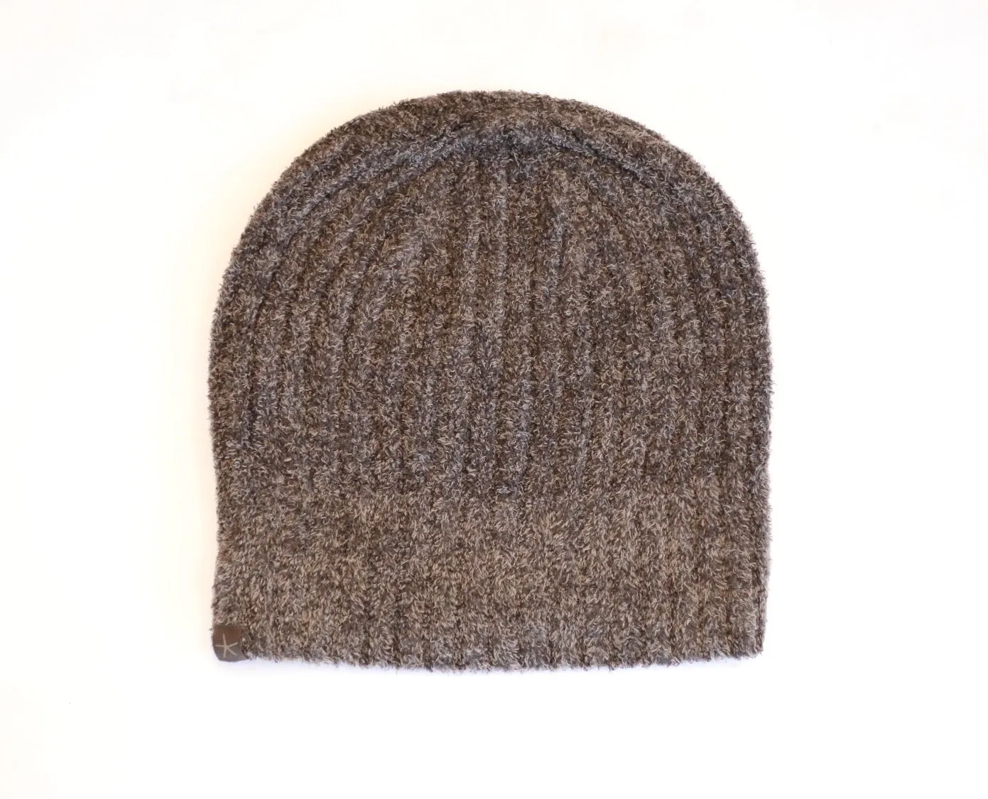 BAREFOOT DREAMS - Cozychic Lite Ribbed Beanie in Espresso/Cocoa