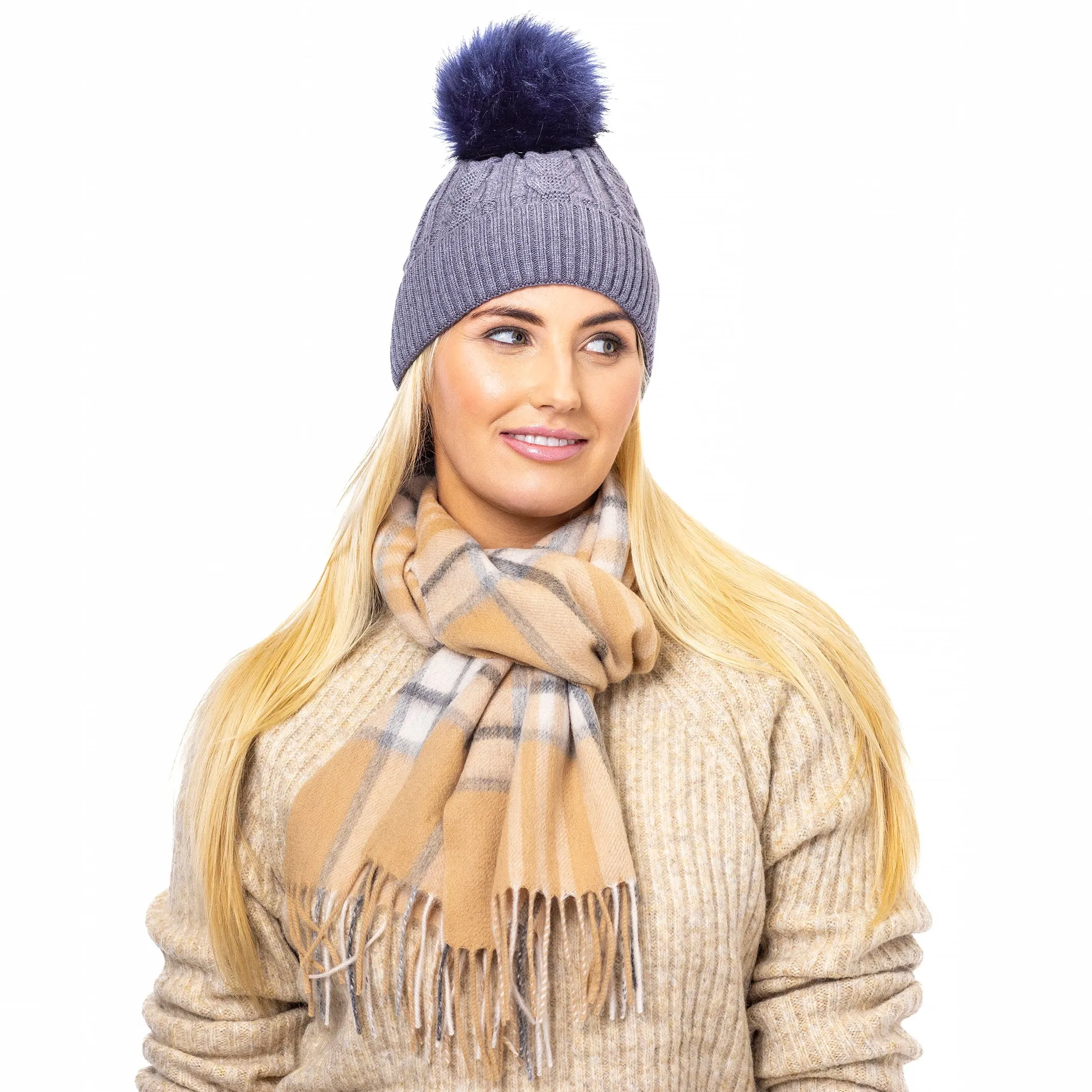 Fine Cable Lined Pom Pom Hat