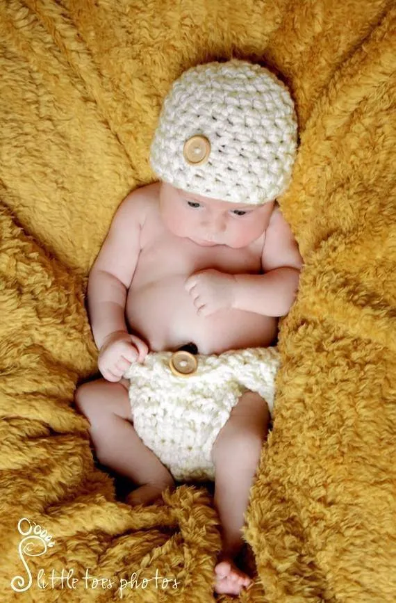 Newborn Natural Diaper And Hat Set